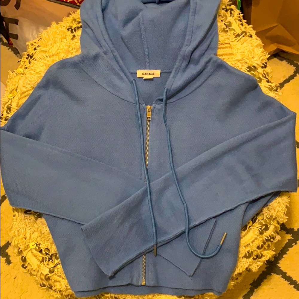 Baby blue cropped zipped up hoodie sweater